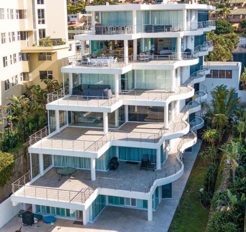 Umhlanga Apartment | Casa Playa No 5 Modern Off Grid Beach Apartment