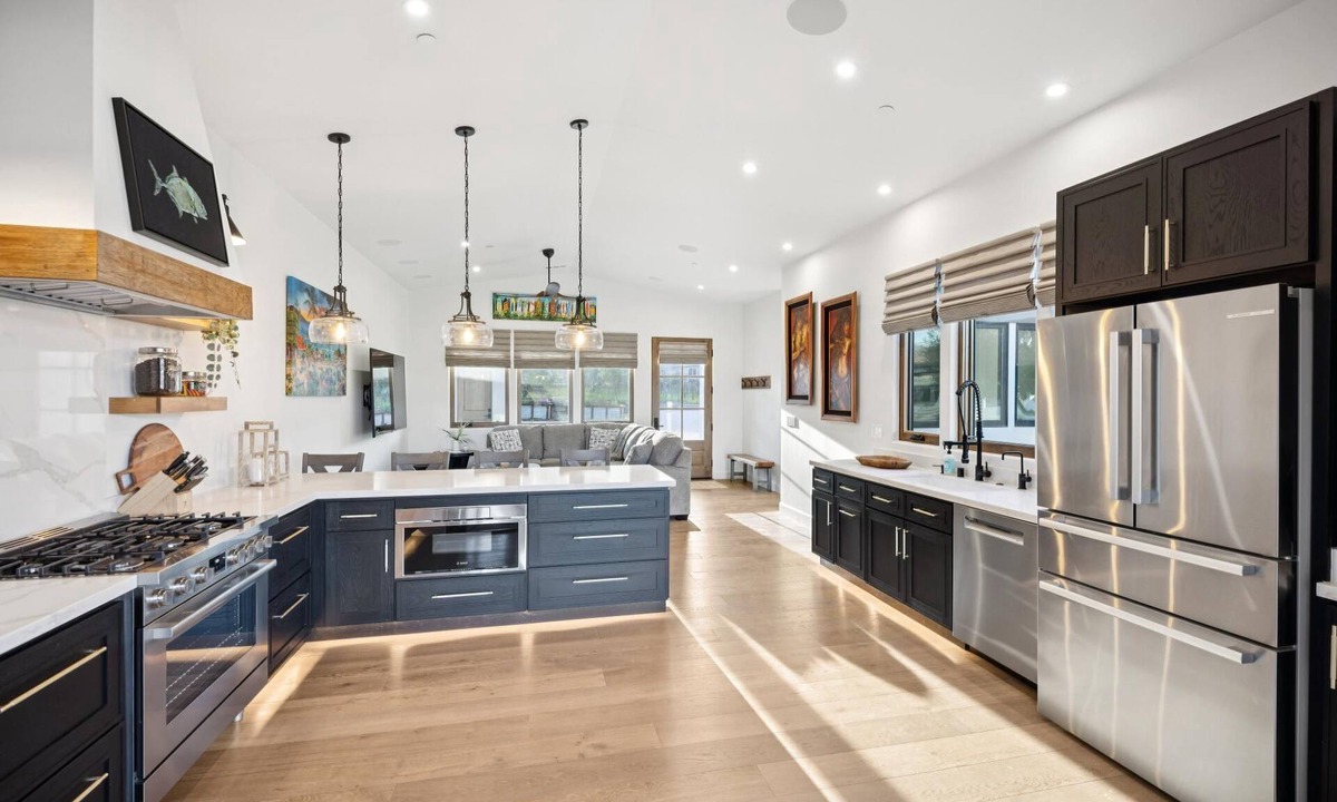 Sonoma House | Casita Luna | Pool, Outdoor Kitchen, Mini Golf
