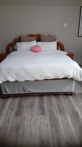 Lyttelton Manor Bed & Breakfast | Cathye B&B GUEST HOUSE