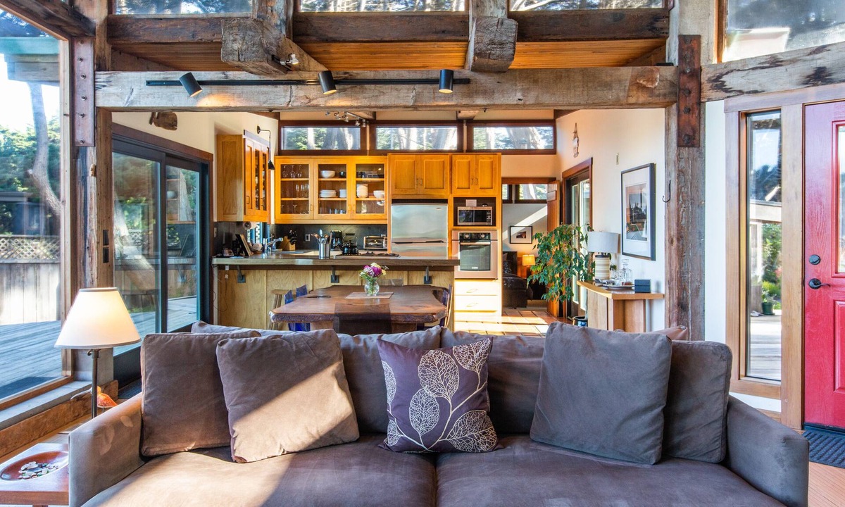 Mendocino House | Chapman Point House - beauty, history and modernity all in one.