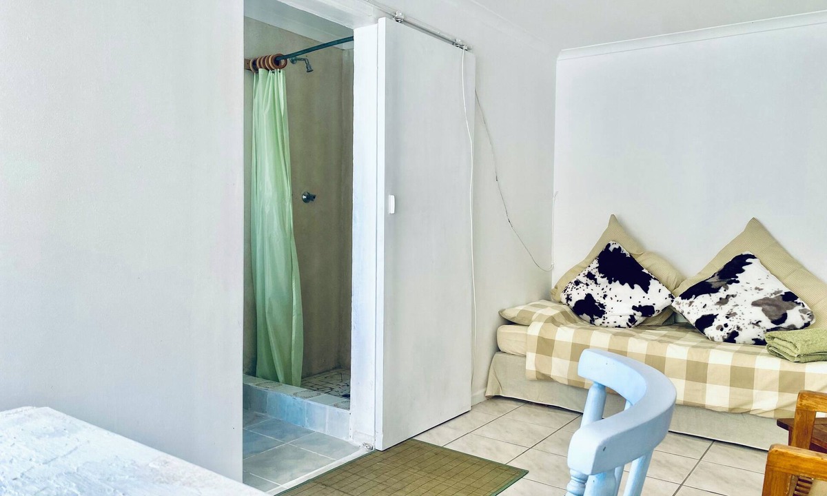 Bloubergstrand Apartment | Charming 1-bedroom apartment in Cape Town for Kite-surfer, surfer, sail surfing