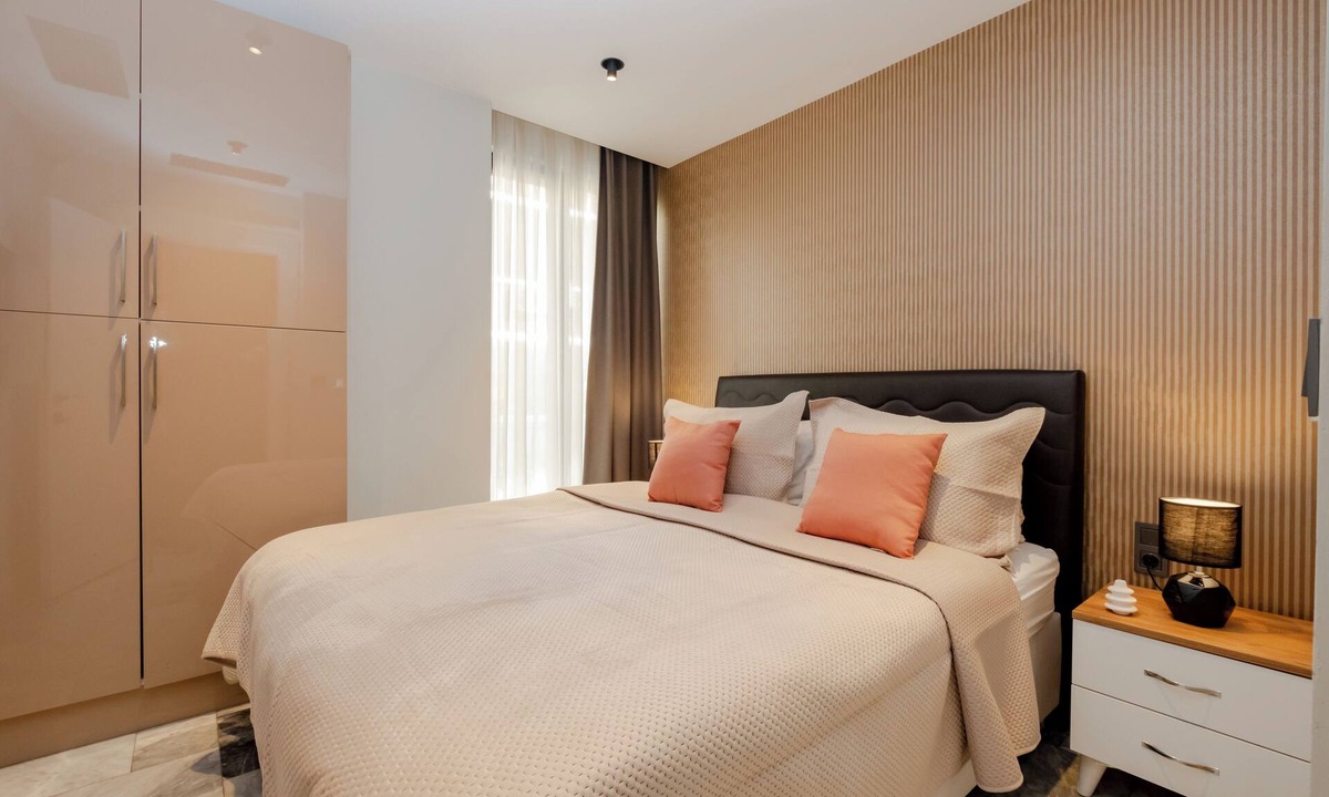 Cihangir Apartment | Charming 2-bedroom apartment with elevator in wonderful Istanbul with AC