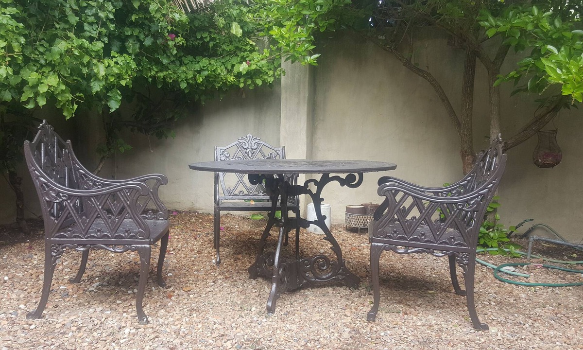 Hout Bay House | Charming, quaint garden-flatlet
