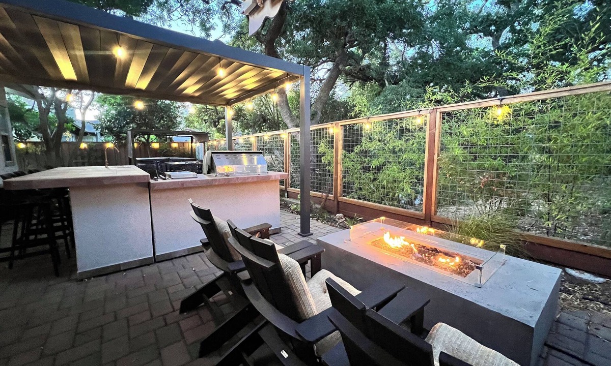 Napa House | Charming Wine Country Retreat on the Napa-Yountville Border