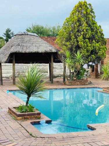 Ekurhuleni House | Chatsvilla