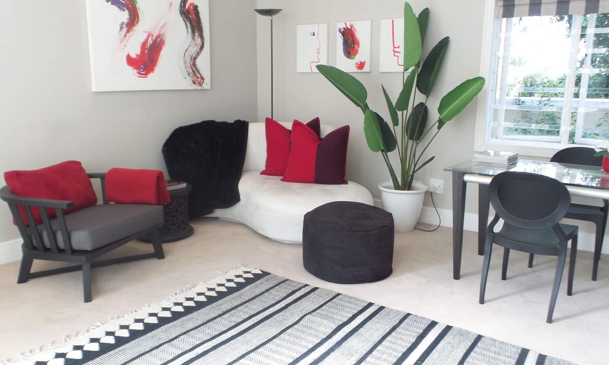 Greater Johannesburg Metropolitan Area House | Chic Afro-Mod 2 room suite