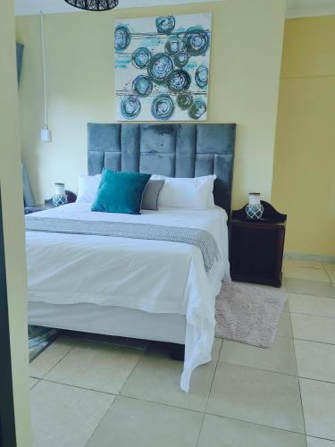 Rooihuiskraal Apartment | Choosers Express Boutique Hotel Room 5