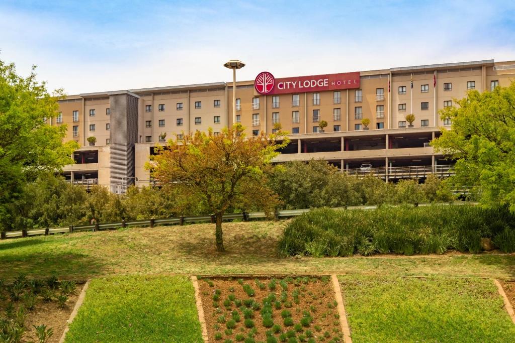 O.R. Tambo Hotel | City Lodge Hotel at OR Tambo International Airport