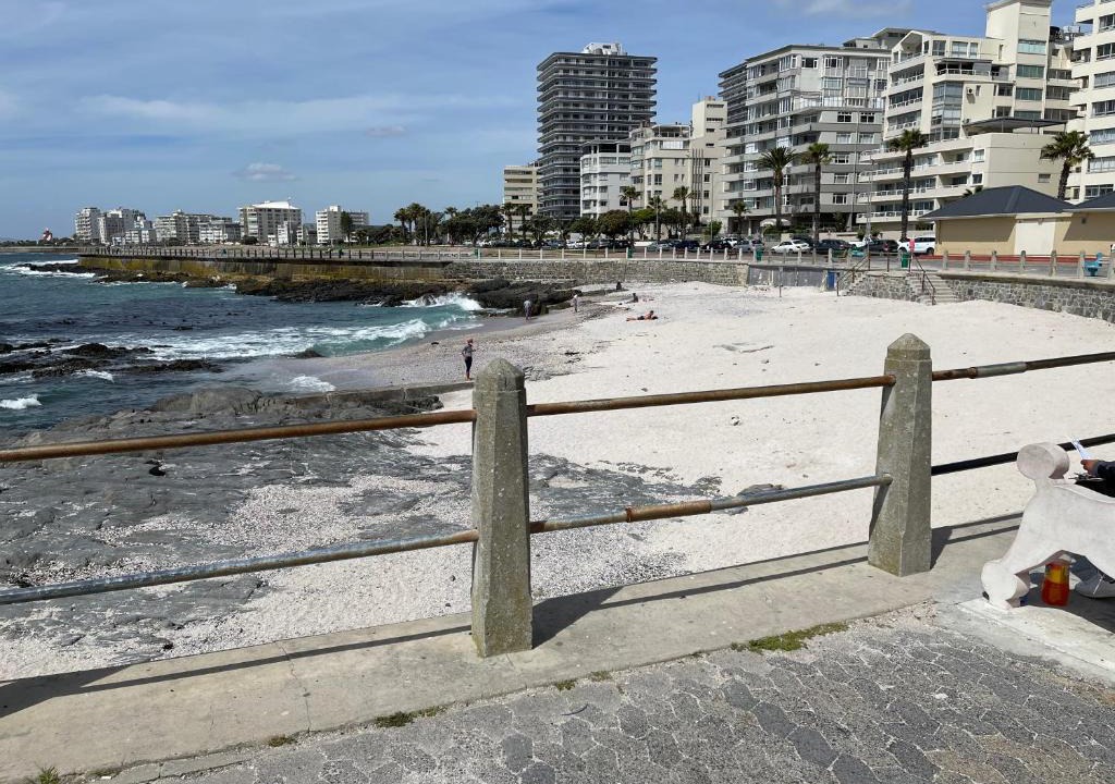 Three Anchor Bay Apartment | CJ’s OceanCityView Modern Secure 1 bed apartment