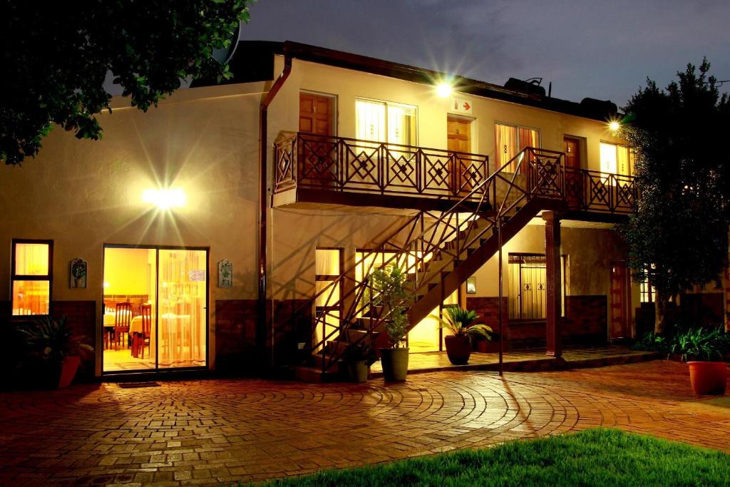 Centurion House | Clubview Guest House