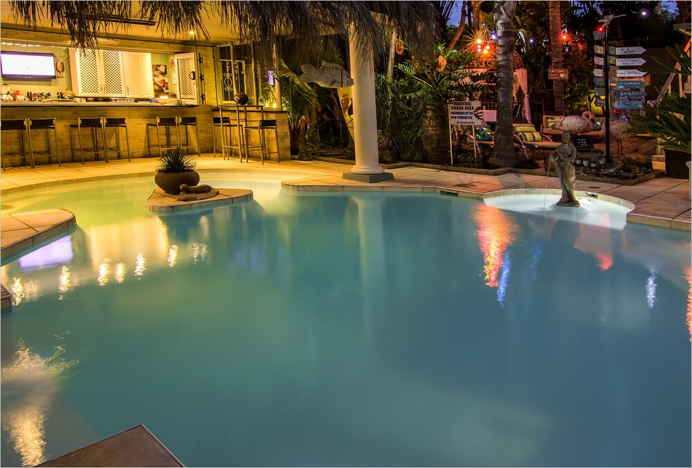 Hartbeespoort House | Cocomo Guesthouse, Spa and Conference Centre