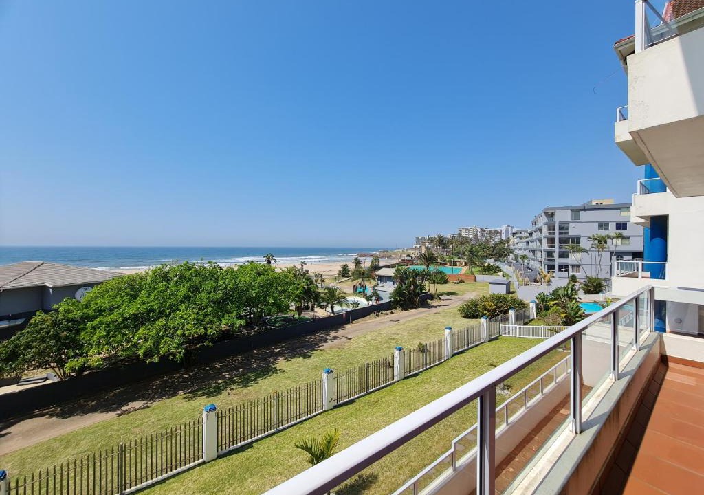 Margate Beach Apartment | Colonial Sands 205
