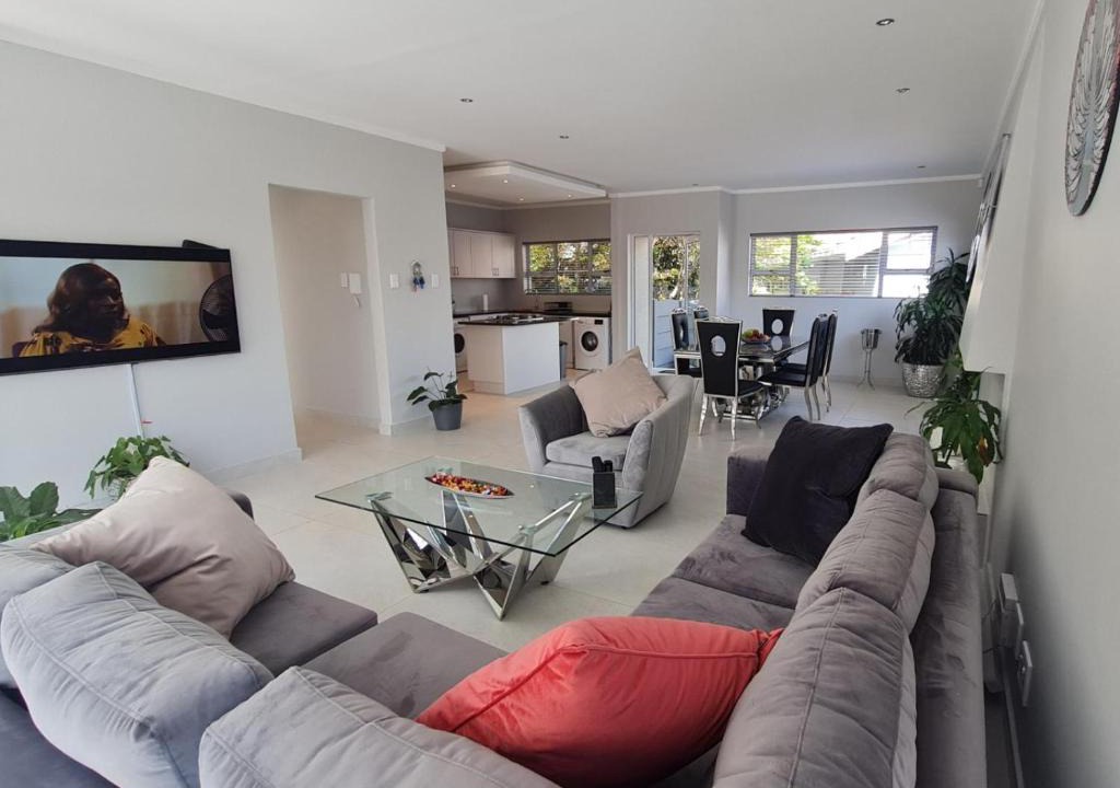 Edenvale House | Colourful Horizons