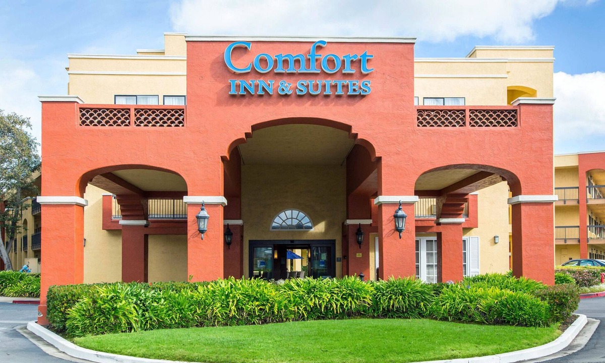 The East Side Hotel | Comfort Inn and Suites San Francisco Airport North