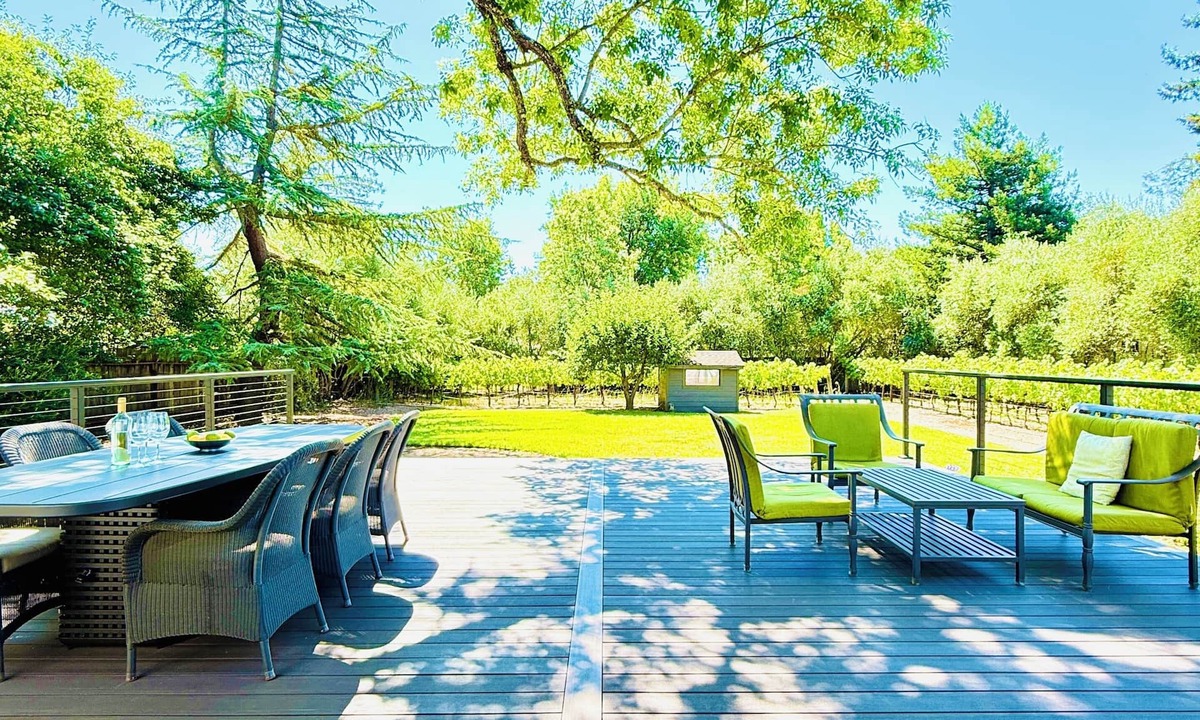 Kenwood House | Contemporary Luxury in Wine Country - Walkable to 9 tasting rooms!
