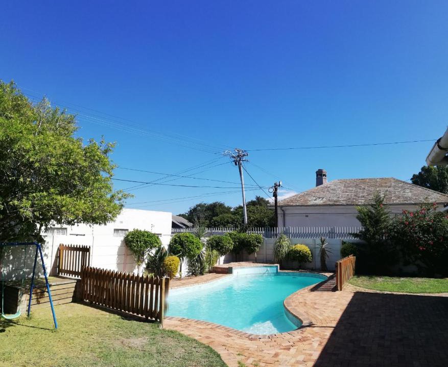 Pinelands Ski Chalet | Coons Cove