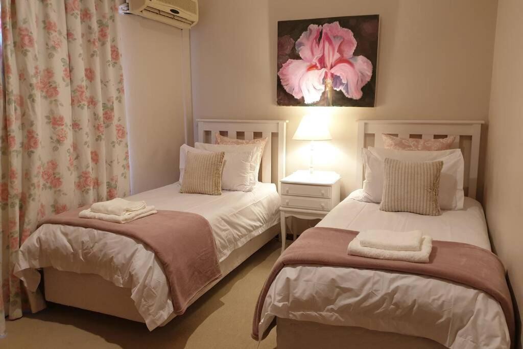 Graaff-Reinet House | Coral Tree House