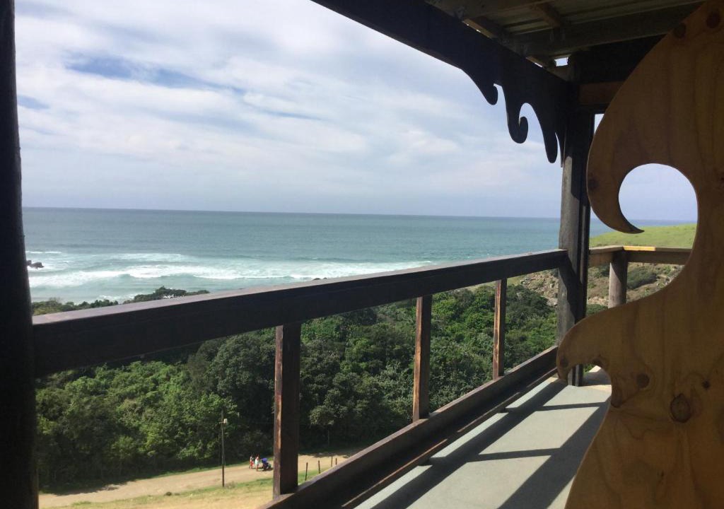 Lubanzi Village Cabin | CORAM DEO SaltyWaves double en-suite rooms with sea views