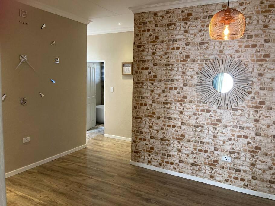Nelspruit Apartment | Cosy & Modern home ideal for your Lowveld stay