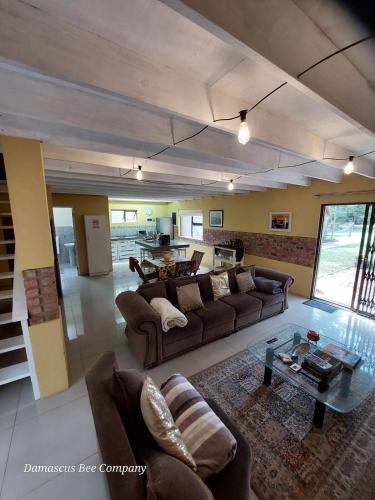 Port Elizabeth Apartment | Country Breez Inn - Port Elizabeth
