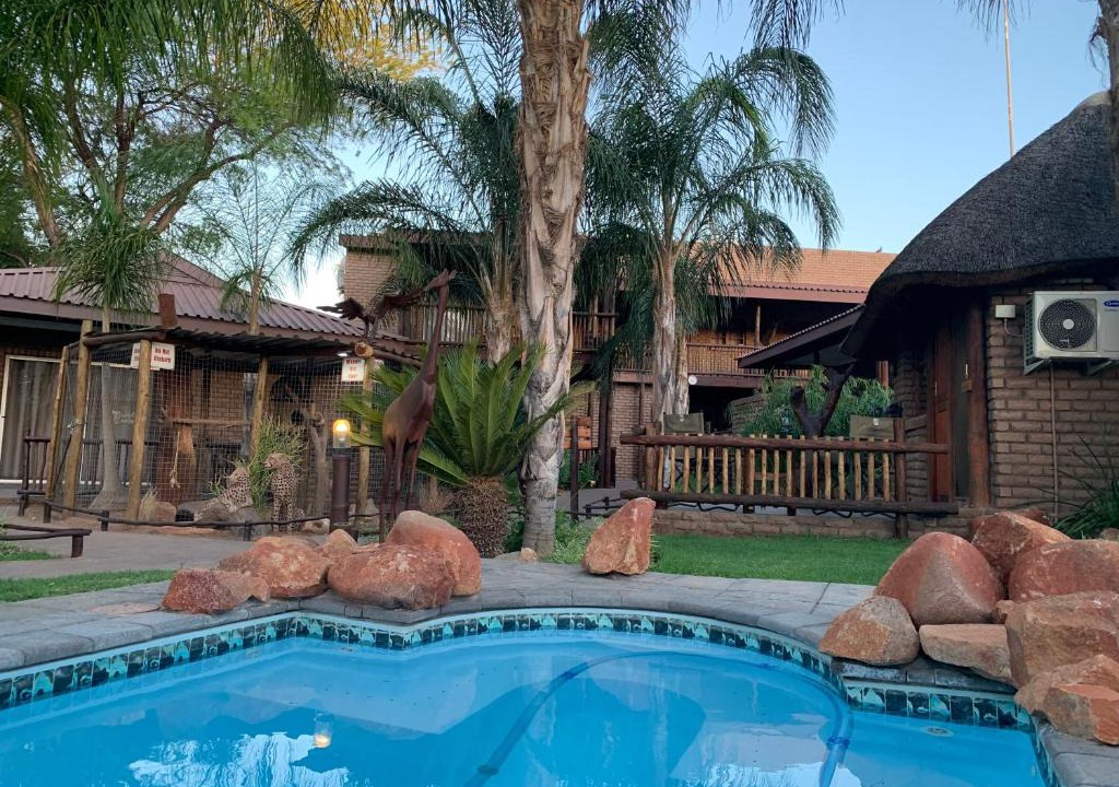 Upington Cabin | Country Lodge