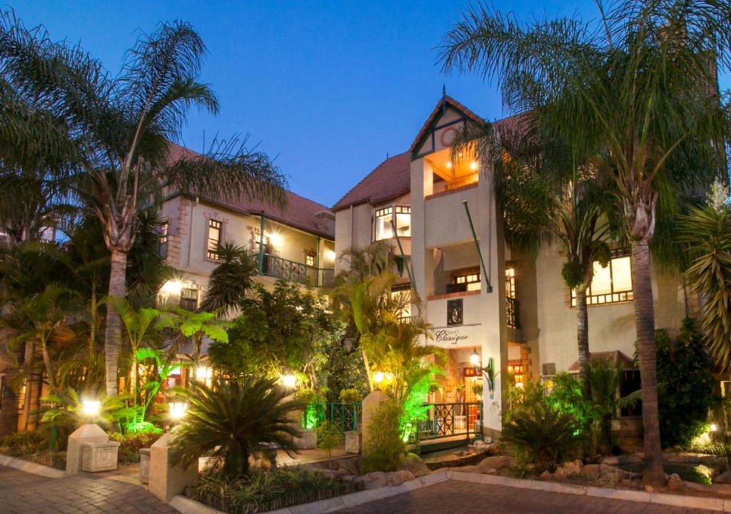 Arcadia Hotel | Court Classique Suite Hotel