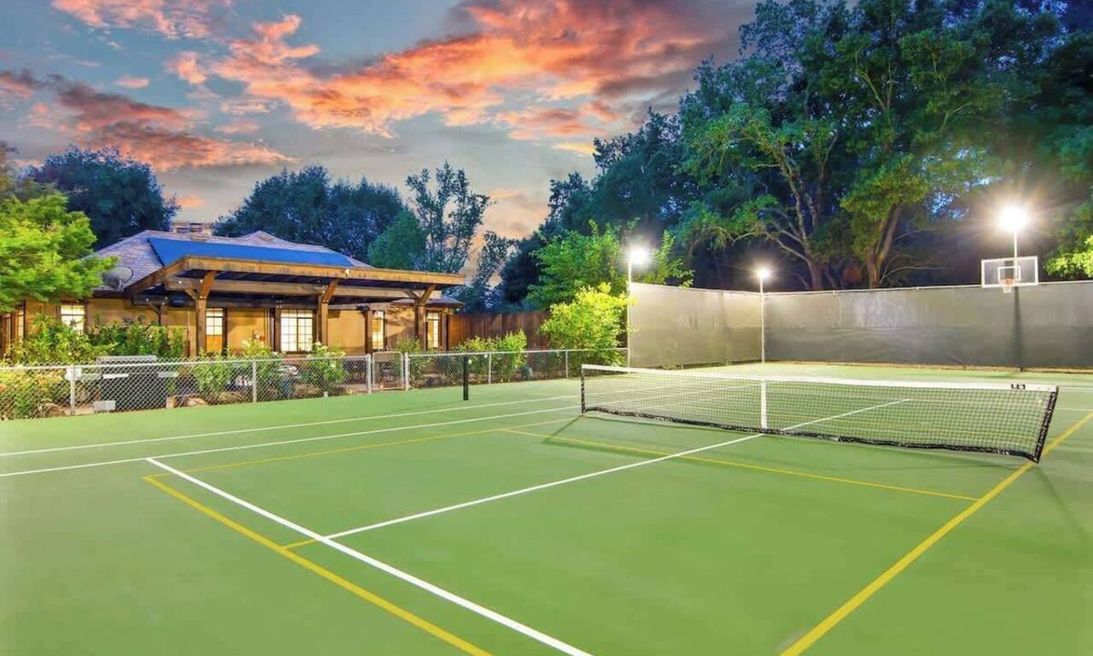 Eldridge House | Court & Vines Wine Country Estate