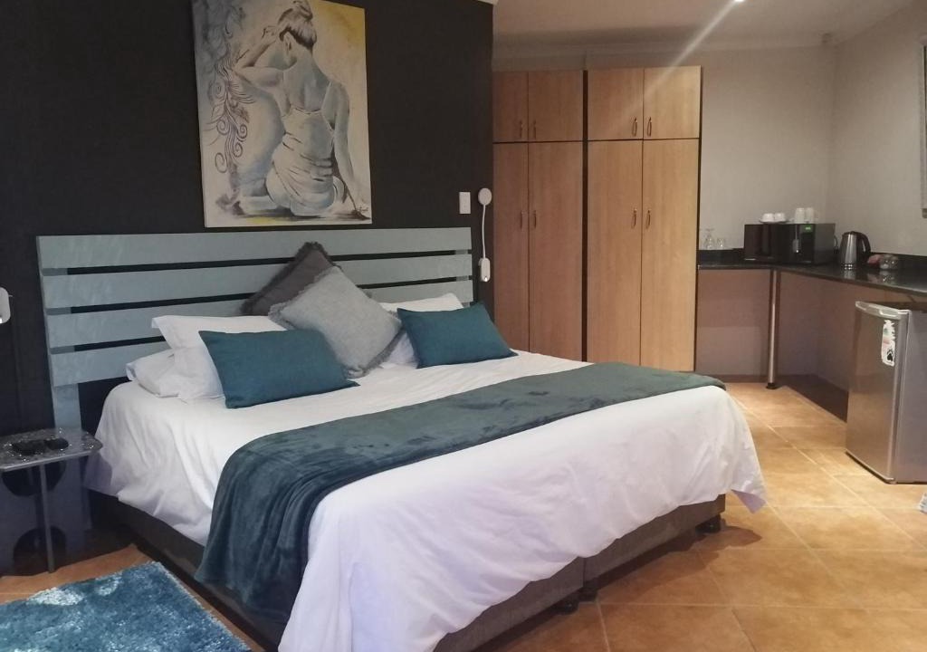 East London Bed & Breakfast | Cove Rock Lodge on Cowrie