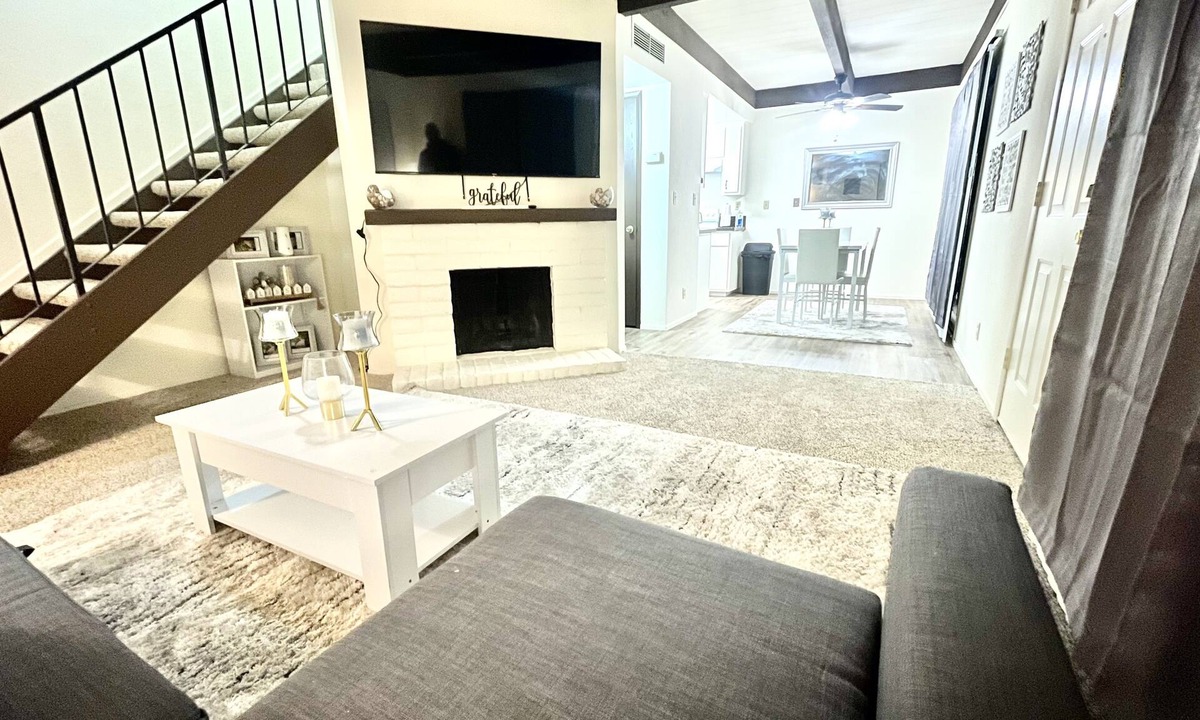 Campus Commons Condo | Cozy 2bd condo minutes away from all Medical facilities.
