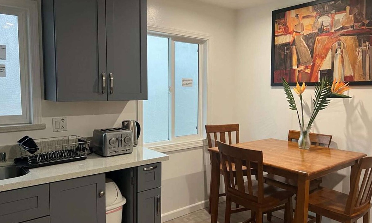St. Francis Apartment | Cozy and Affordable Private room near SFO (SA)