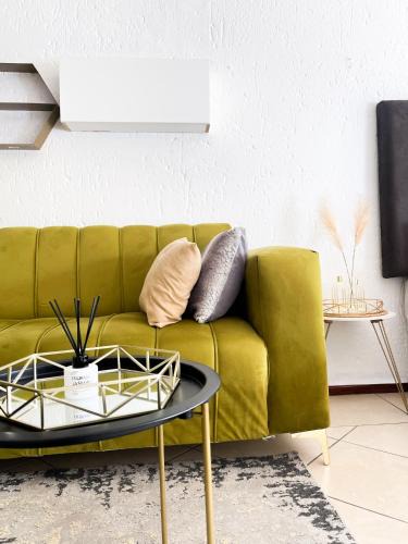 Lone Hill Apartment | Cozy Corner