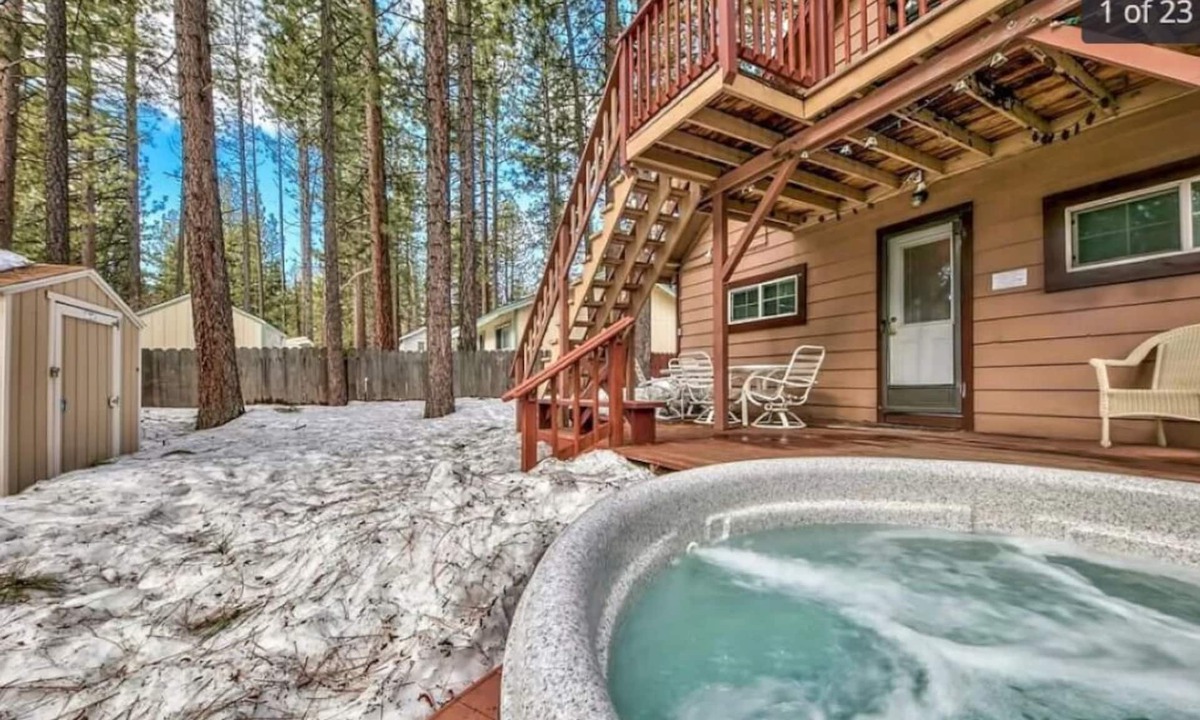 Sierra Tract House | Cozy Home with Hot Tub minutes from skiing and the lake!