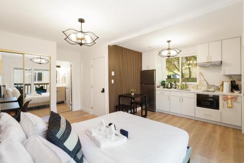 Crocker-Amazon Apartment | Cozy Private Studio with 1bath and backyard Near SFSU & SF Transit