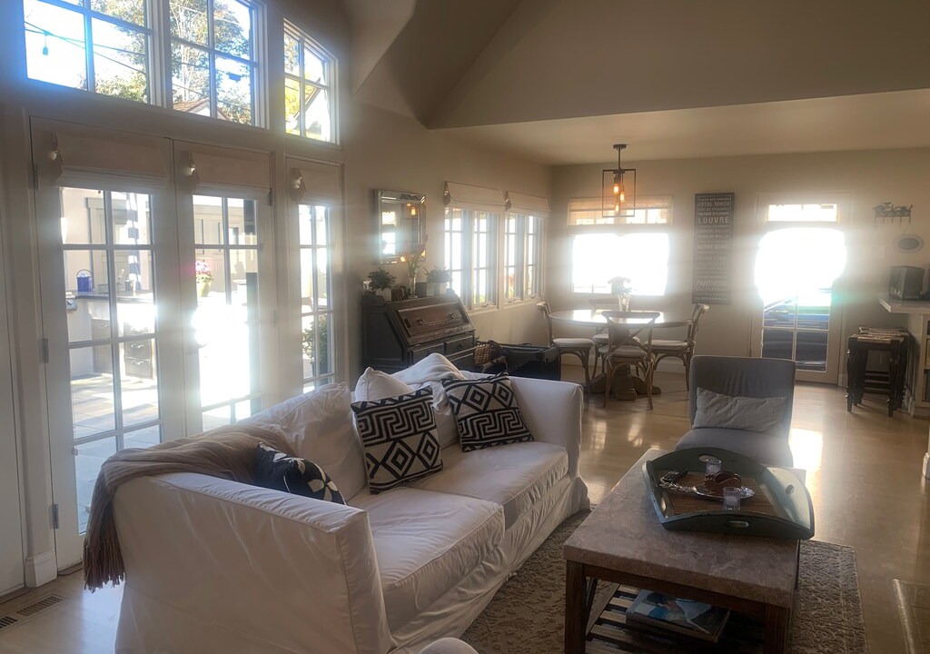 Old Palo Alto House | Custom Palo Alto Home W/ outdoor Kitchen near Stanford