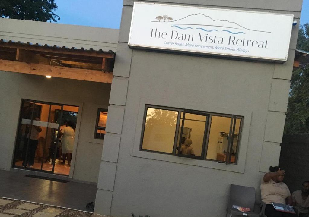 Greater Giyani Cabin | Dam Vista Retreat