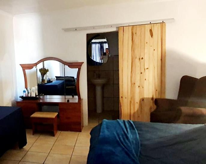 Vanderbijlpark House | DBThe Little Peaceful Retreat