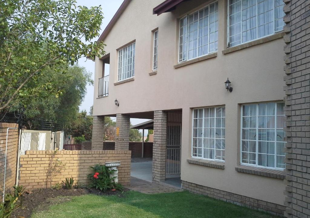Secunda House | De Zevende Hemel Guesthouse