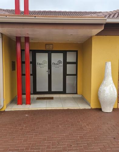 Rustenburg House | Divine Guest Lodge