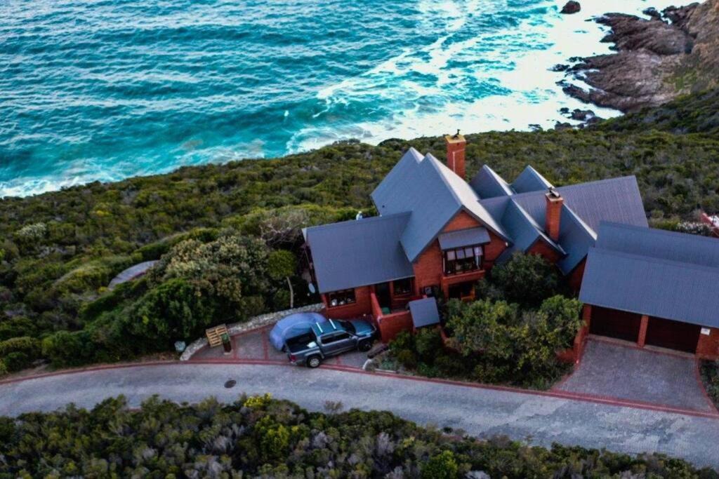 Herolds Bay House | Dolphin View