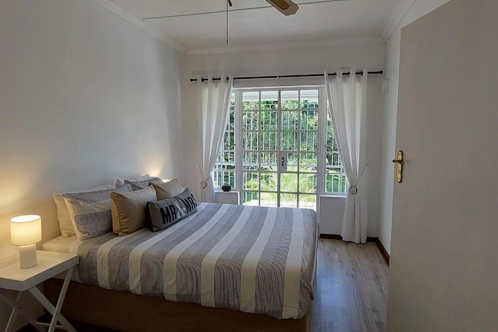 Beacon Bay House | Donkin Parkview 3 bedroom townhouse