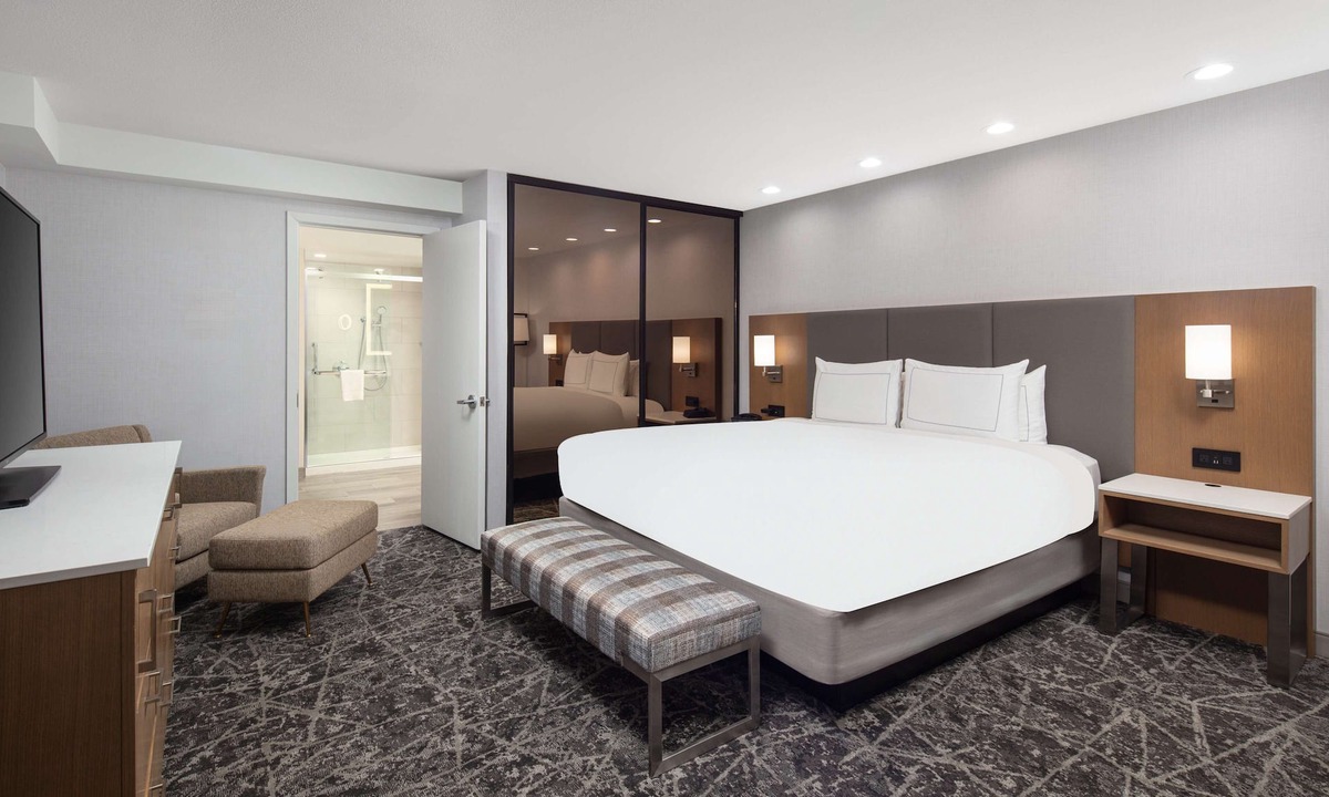 Sacramento Hotel | DoubleTree by Hilton Sacramento