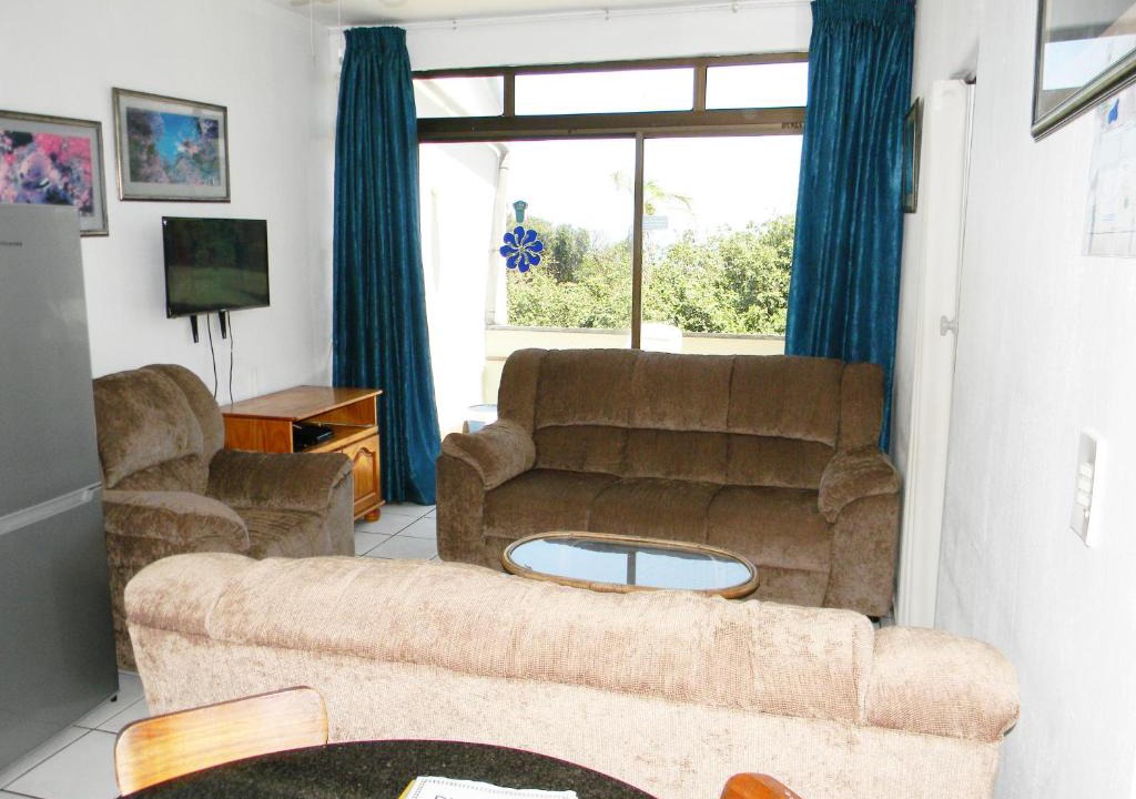 Manaba Beach Apartment | Dumela Margate Flat No 10