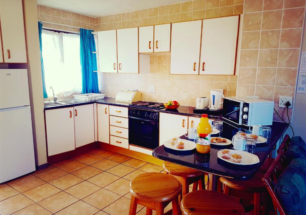 Manaba Beach Apartment | Dumela Margate Flat No 32