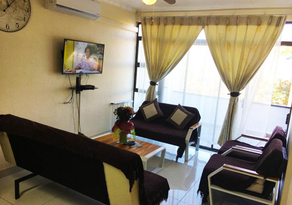 Manaba Beach Apartment | Dumela Margate Flat No 9