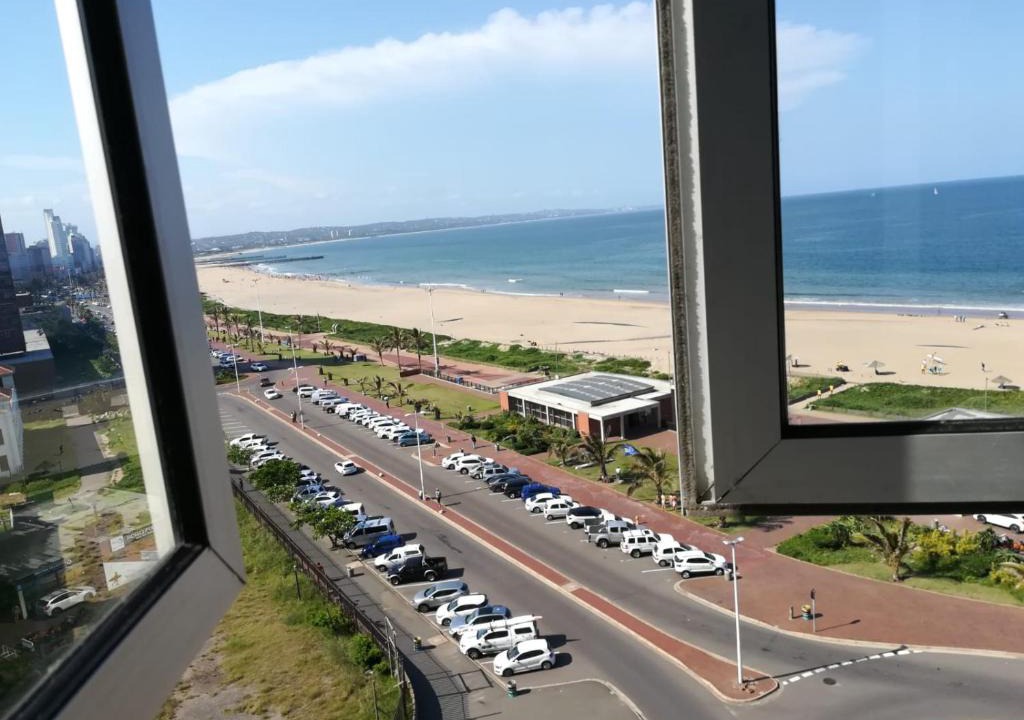 South Beach Apartment | DURBAN BEACHFRONT Tenbury 903