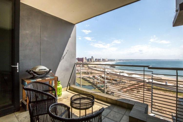 Durban Point Apartment | Durban Point Waterfront, 1006 Quayside