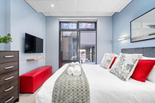 Big Bay Apartment | Eden On The Bay 68A by Host Agents