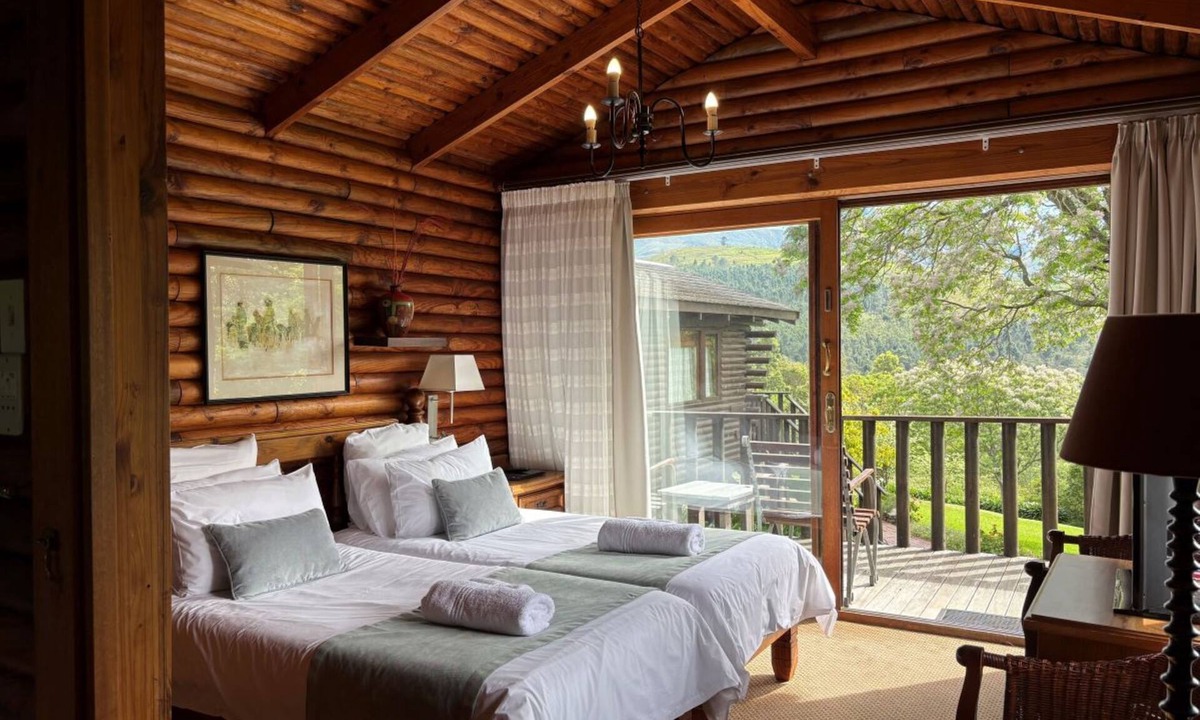 Ruiterbos Hotel | Eight Bells Mountain Inn