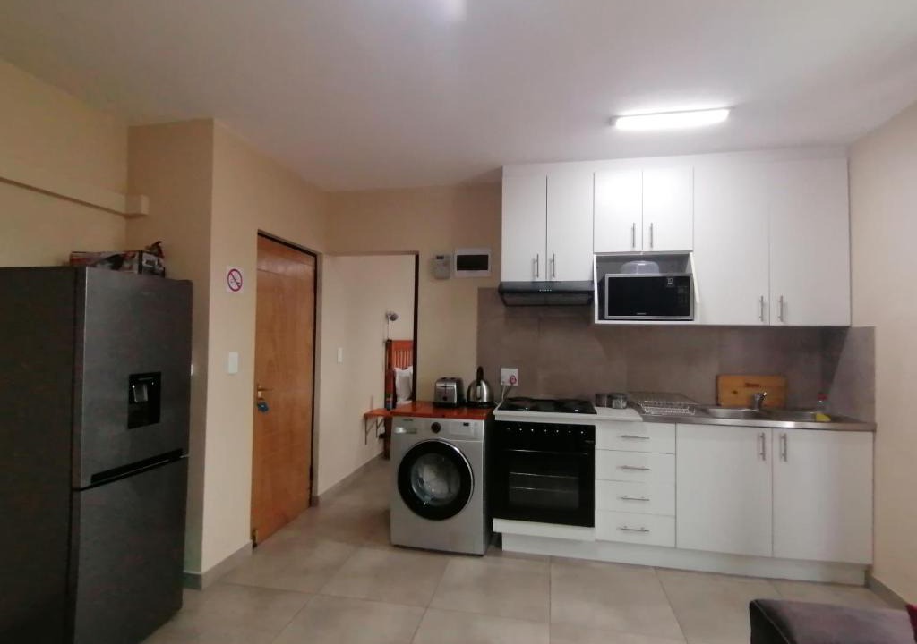 Athlone Apartment | El Pueblo Apartment