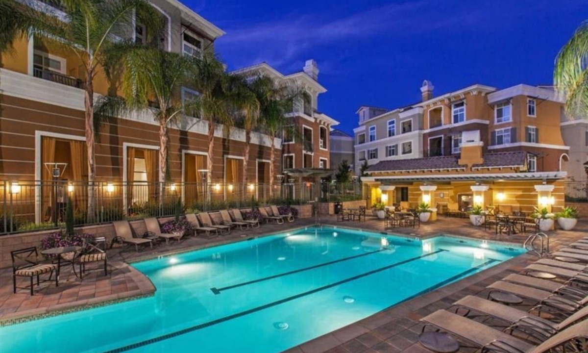 North San Jose Condo | Elegant Verdant 2BR Retreat with Gym
